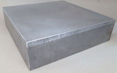 Stainless steel clad carbon steel plates