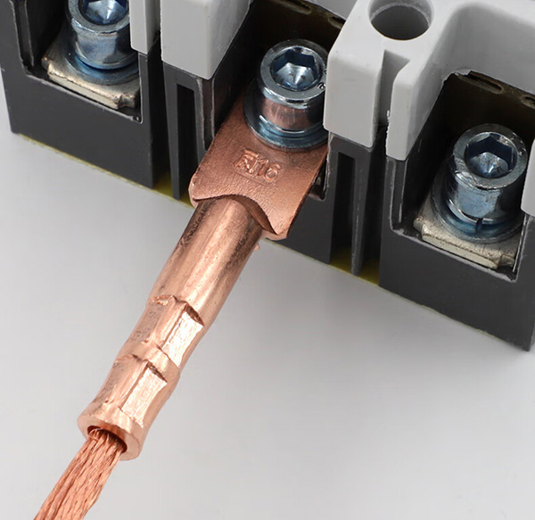 copper lugs connection